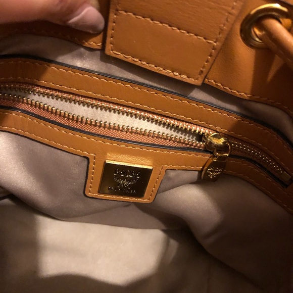 MCM Studded Visetos Mini Bucket Bag **RARE** - Picture 5 of 8